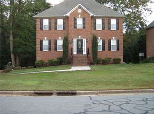 1024 Greenhurst Rd, Winston Salem, NC 27104