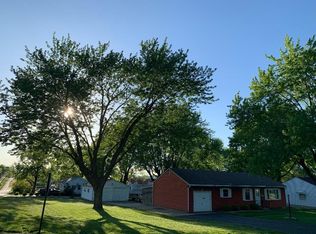 6402 N Harrison St, Gladstone, MO 64118