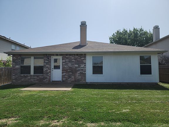 3rd image of 12200 Worchester Dr
