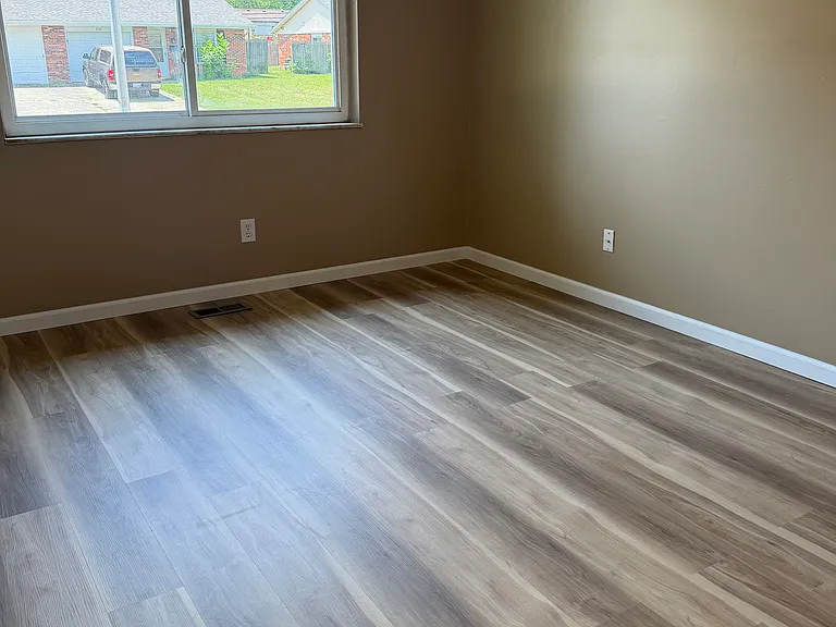 230 Orth Dr — Photo 8
