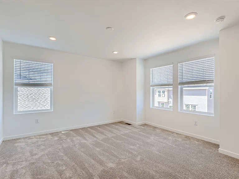 10983 Olathe St — Photo 15