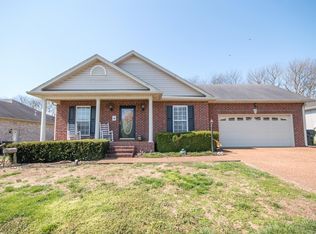 171 Abbey Rd, Gallatin, TN 37066