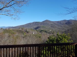 576 Possum Holler, Bryson City, NC 28713