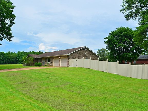 4th image of 111 Royal Oak Dr