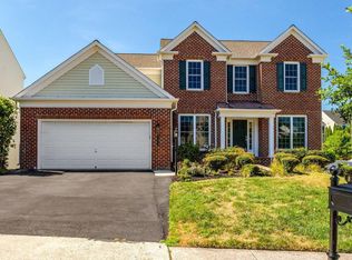 8173 Douglas Fir Dr, Lorton, VA 22079