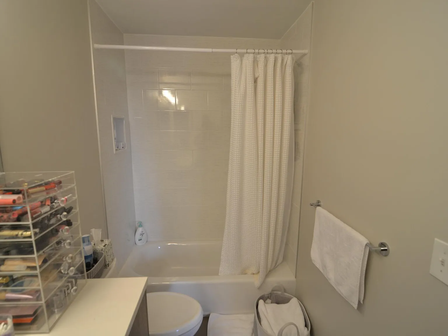 1072 Thomas Jefferson St NW — Photo 3