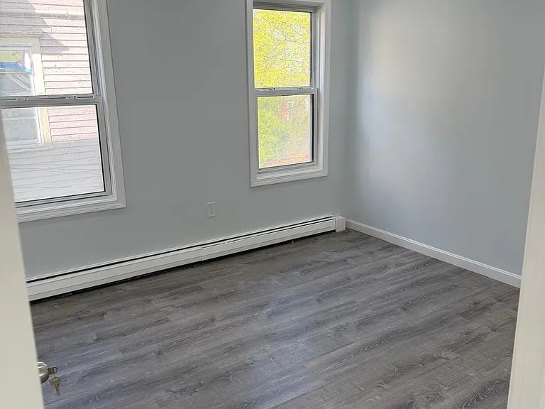 17 Jones St #2 — Photo 14