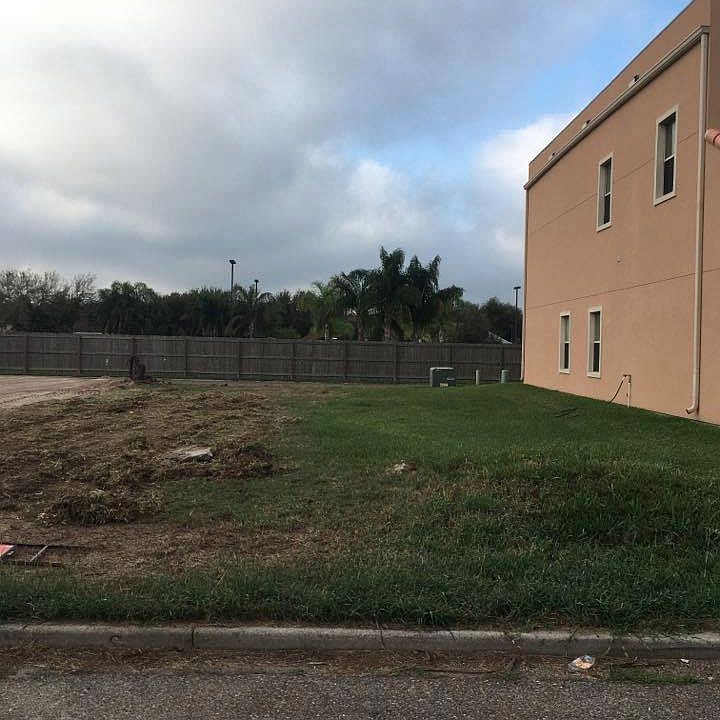 1st image of 1718 Toni Ln