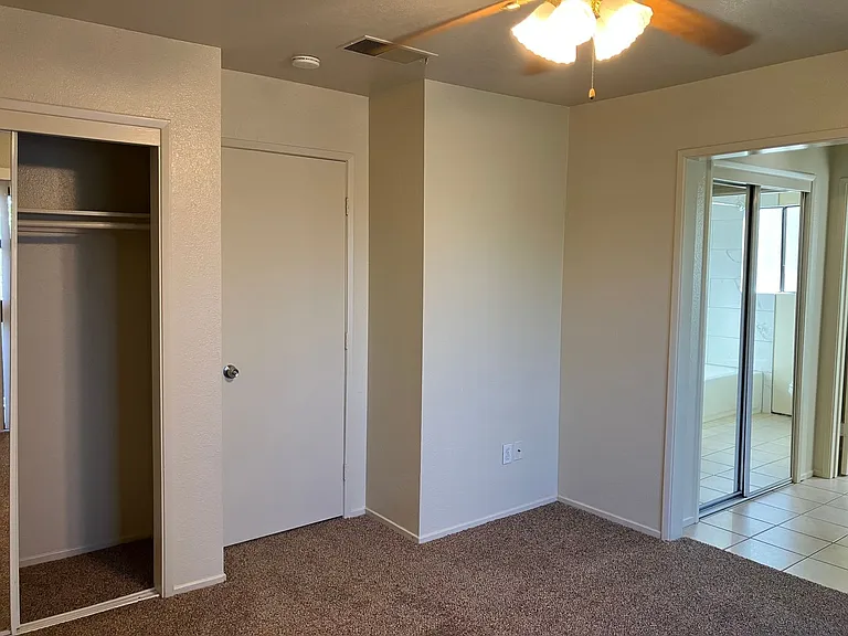1244 W Roseburg Ave #D — Photo 12