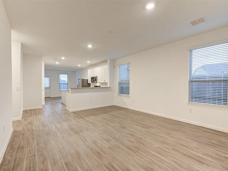 1309 Coco Ray Ln — Photo 4