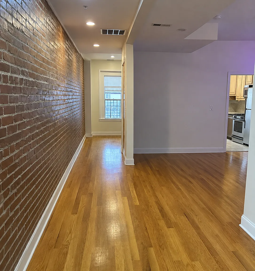 1 bed, $2,850 — Photo 2