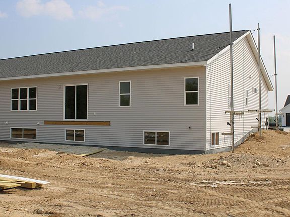 2nd image of 938 Drumlin DRIVE