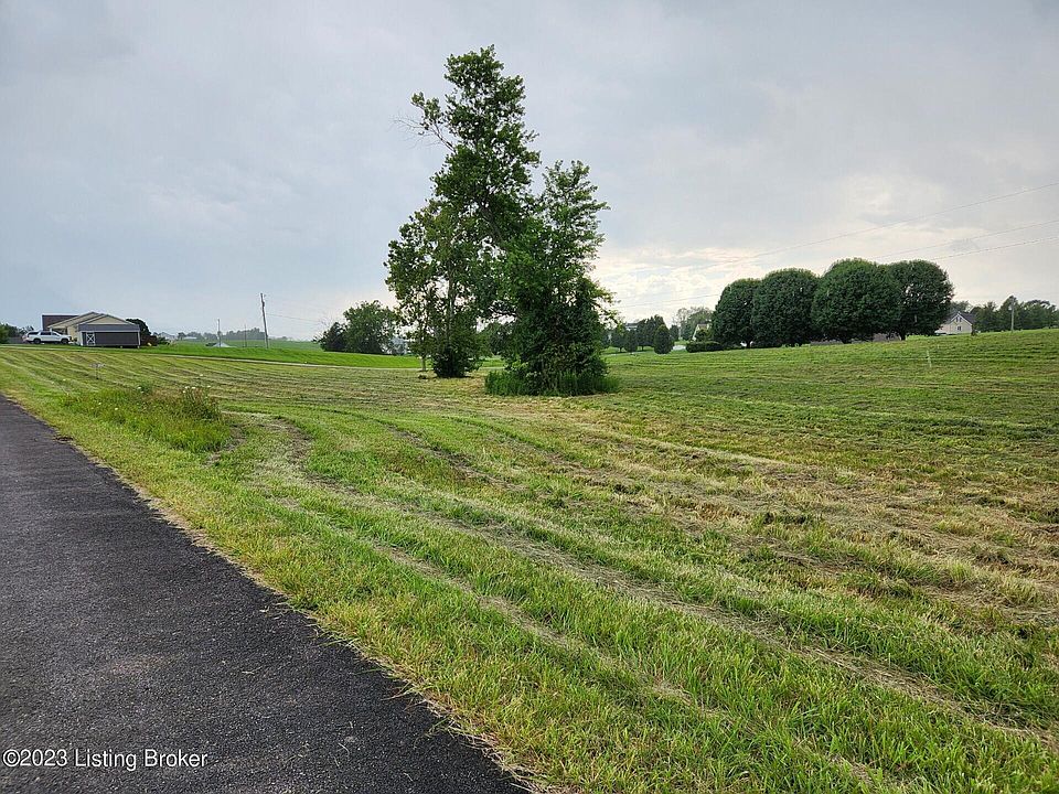 2nd image of 695 Aubrie Blvd