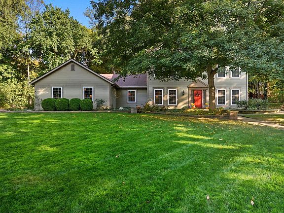3rd image of 112 Peppertree Ct