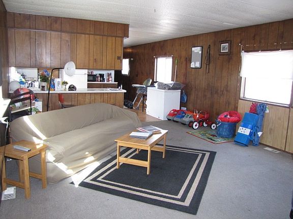 3rd image of 407 Cottonwood Ave