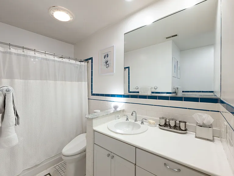 332 Milton St #2 — Photo 22