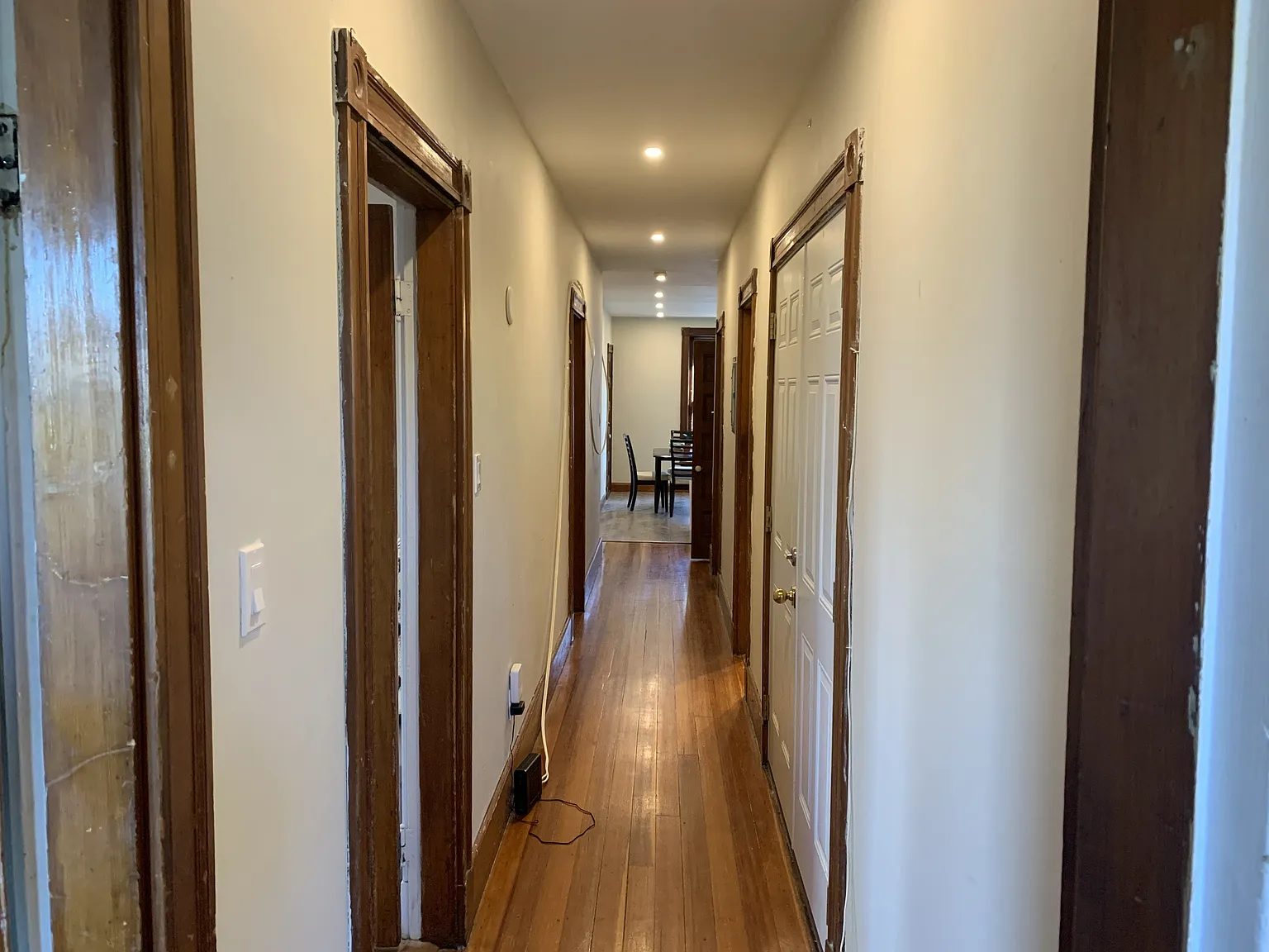 4 bed, 9999 sqft, $5,800 — Photo 3