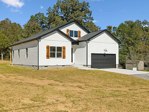 2nd image of 587 Hidden Valley Cir