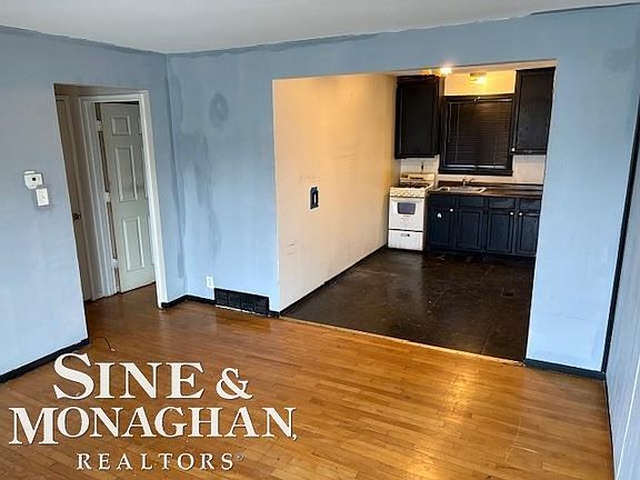 5th image of 16666 E 8 Mile Rd