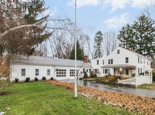 65 Pleasant Valley Rd, Amesbury, MA 01913