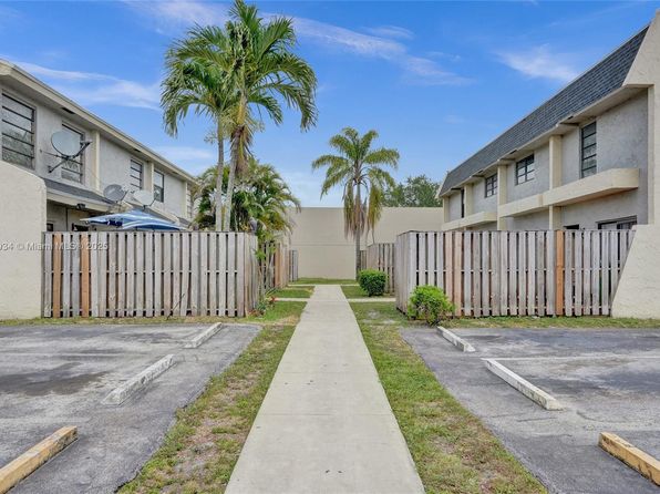 2306 NW 52nd Ave #2306, Fort Lauderdale, FL 33313