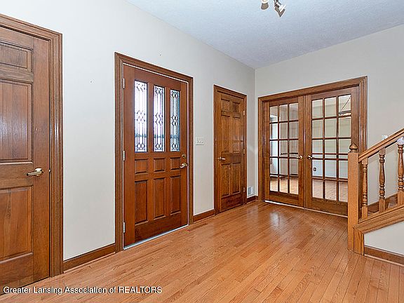 2nd image of 4085 Shoals Dr