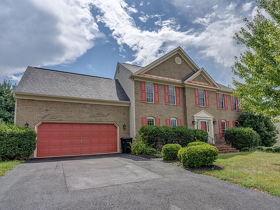 2nd image of 6126 Sandhurst Dr