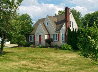 294 Alpine Rd, Rochester, NY 14612