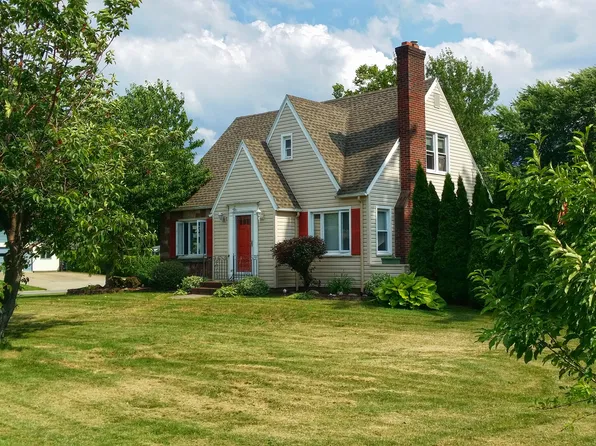 294 Alpine Rd, Rochester, NY 14612