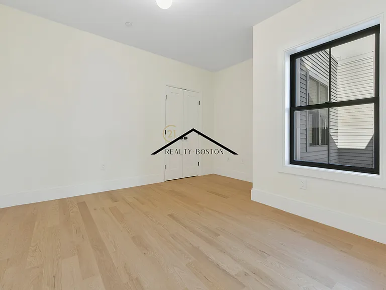 219 Paris St #4 — Photo 13