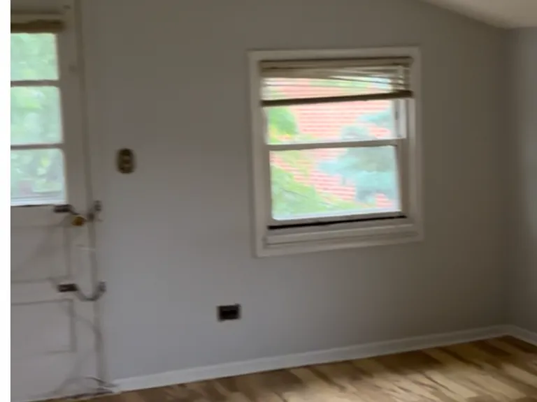 416 Temple Ave — Photo 9