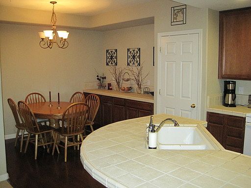 2nd image of 6520 Hearthstone Cir APT 423