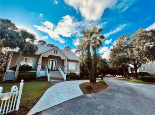 102 Sunbury Ct, Saint Simons Island, GA 31522