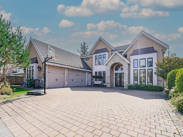 3388 Newmore Ave, Richmond, BC V7C 1M6