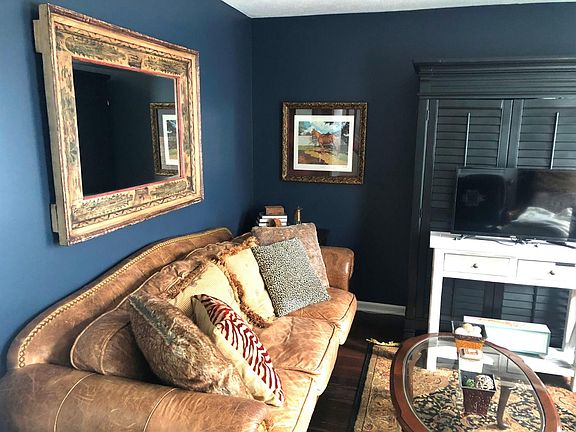 2nd image of 2455 Aristocracy Cir