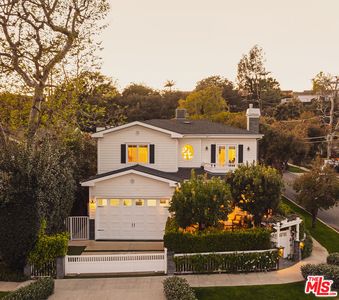 361 N Bowling Green Way, Los Angeles, CA, 90049