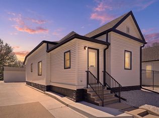 2803 Holdrege St, Lincoln, NE 68503