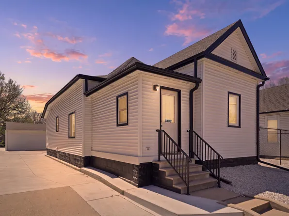 2803 Holdrege St, Lincoln, NE 68503