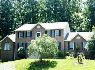 320 Hoile Ln, Huntingtown, MD 20639