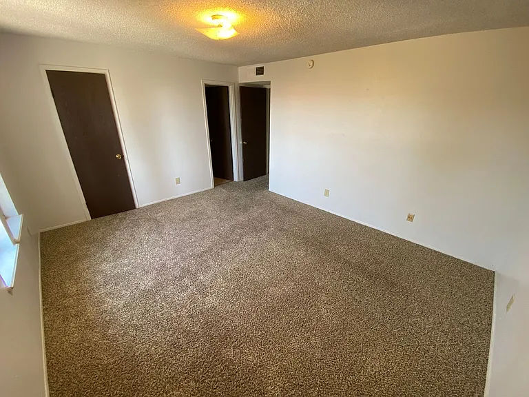 10608 Springwood Dr — Photo 13