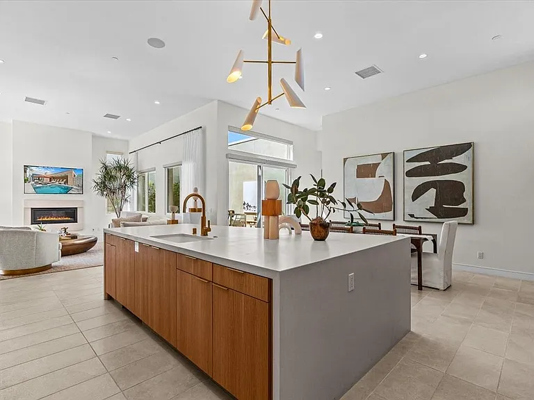 446 Fountain Dr — Photo 13