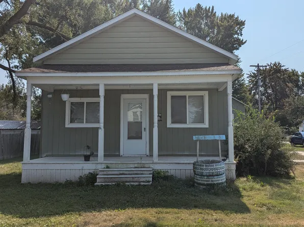 305 E Saginaw St, Merrill, MI 48637