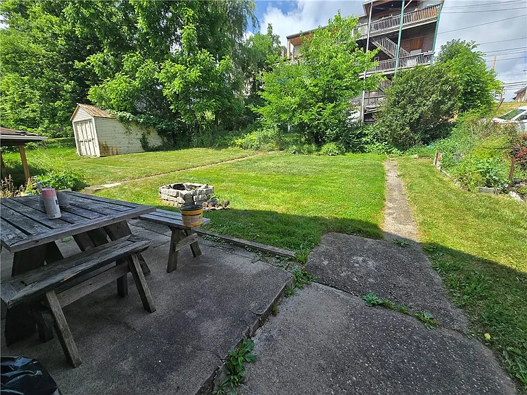 1602 Fallowfield Ave — Photo 36