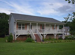 2217 Olde Valley Dr, Hudson, NC 28638