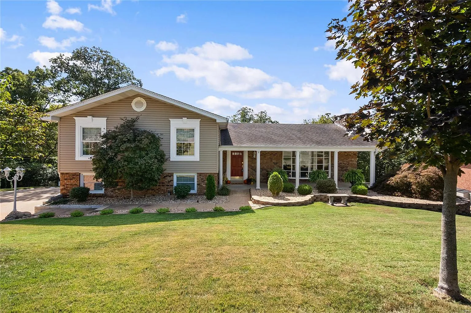 10772 Forest Circle Dr photo 1