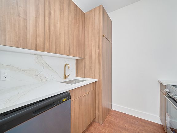 4th image of 5102 5th Ave #202A