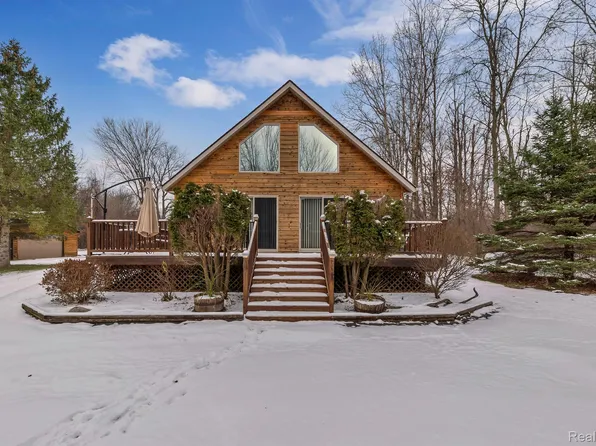 14287 Fagan Rd, Holly, MI 48442