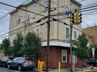 136 40th St #2L, Union City, NJ 07087