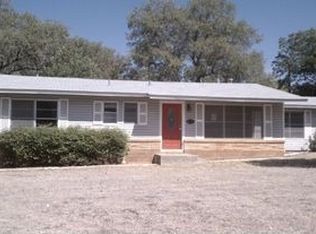 416 East Ln, Kerrville, TX 78028