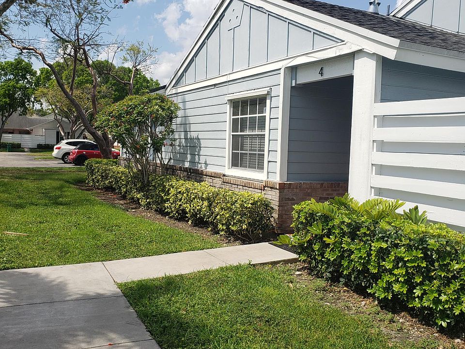 1st image of 13781 SW 147th Circle Ln #417